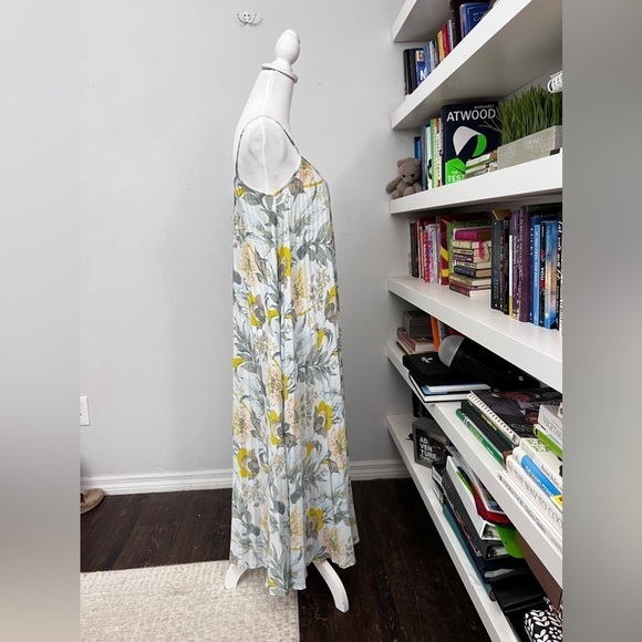 VINCE Marine Garden Pleated Cami Dress size medium - Picture 11 of 14